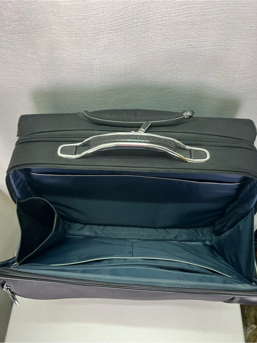 Tumi Arrive LeGuardia Black Nylon and Leather Briefcase w/ Silver Hardware
